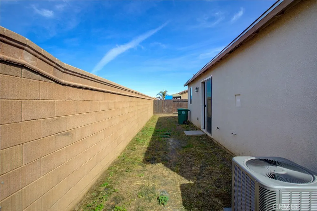 1705 Spadafore Street, Los Banos, California 93635 home-pic-27