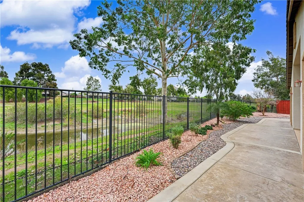 8494 Maruyama, Hemet, California 92545 home-pic-11