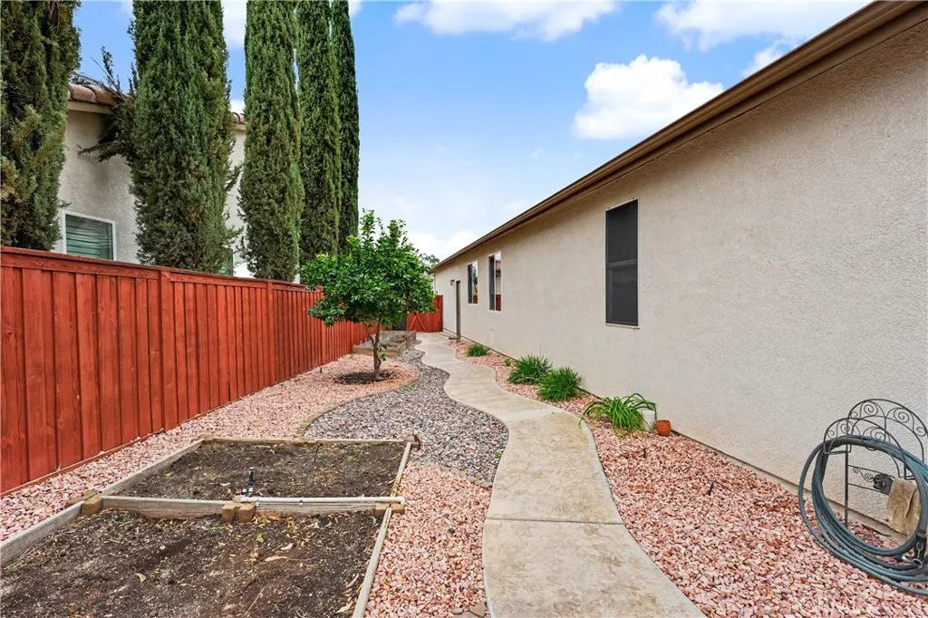 8494 Maruyama, Hemet, California 92545 home-pic-20