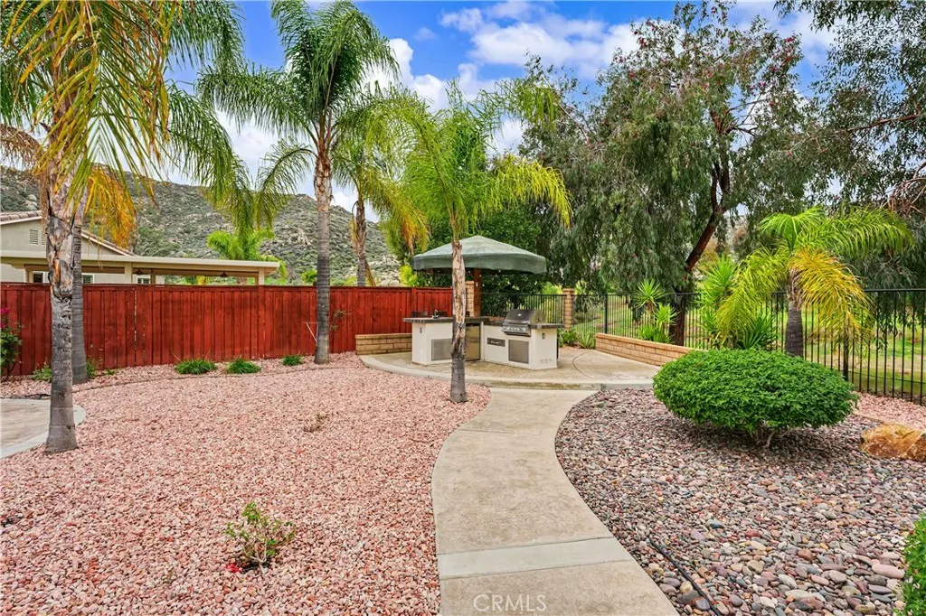 8494 Maruyama, Hemet, California 92545 home-pic-13