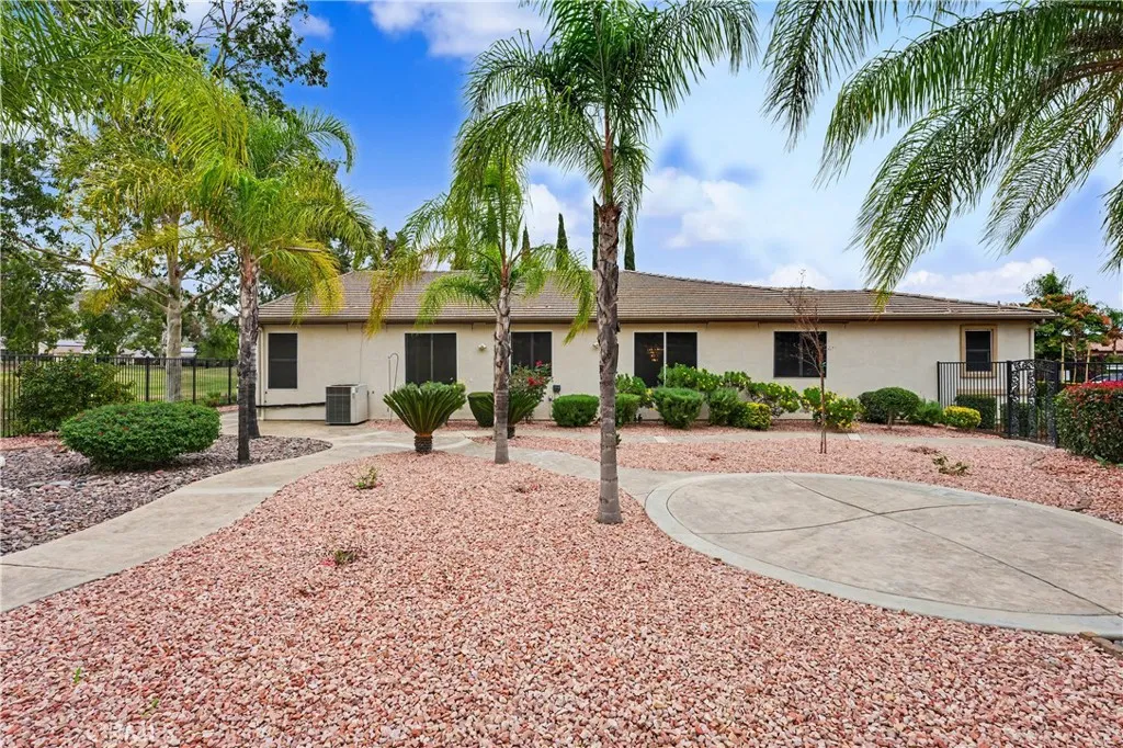 8494 Maruyama, Hemet, California 92545 home-pic-15