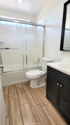 15351 Orange Avenue 26, Paramount, California 90723