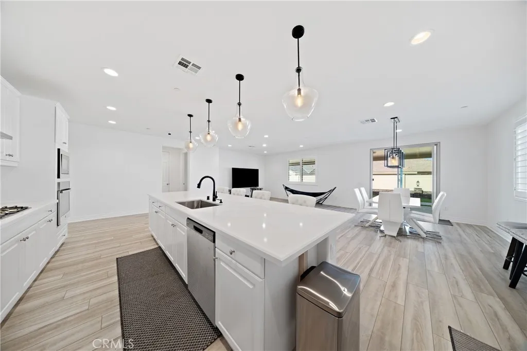 32587 Cert Street, Wildomar, California 92595 home-pic-27