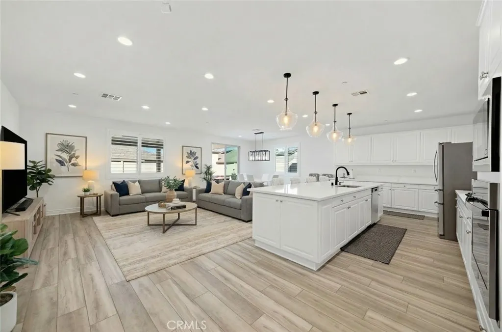 32587 Cert Street, Wildomar, California 92595 home-pic-6