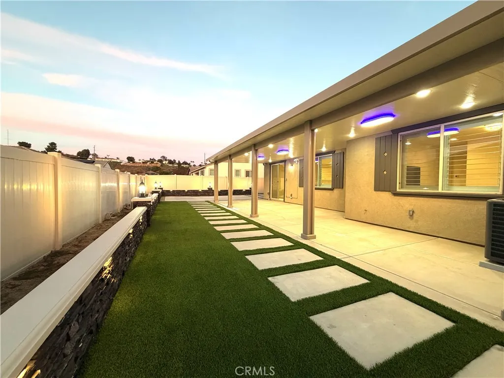 32587 Cert Street, Wildomar, California 92595 home-pic-3