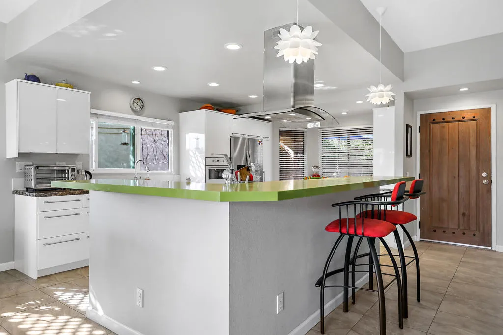 44049 Vigo Court, Palm Desert, California 92260 home-pic-11