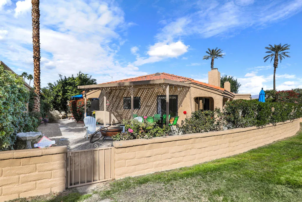 44049 Vigo Court, Palm Desert, California 92260 home-pic-28