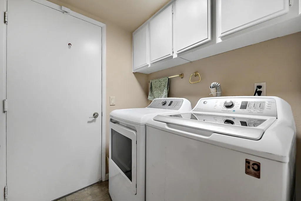 44049 Vigo Court, Palm Desert, California 92260 home-pic-17