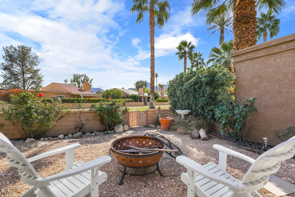 44049 Vigo Court, Palm Desert, California 92260 home-pic-27