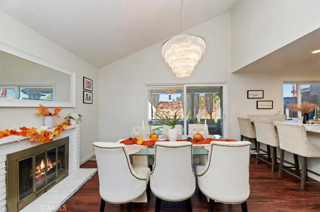 834 Robles Pl, Corona, California 92882 home-pic-14