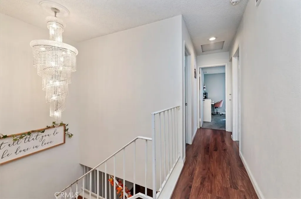 834 Robles Pl, Corona, California 92882 home-pic-23