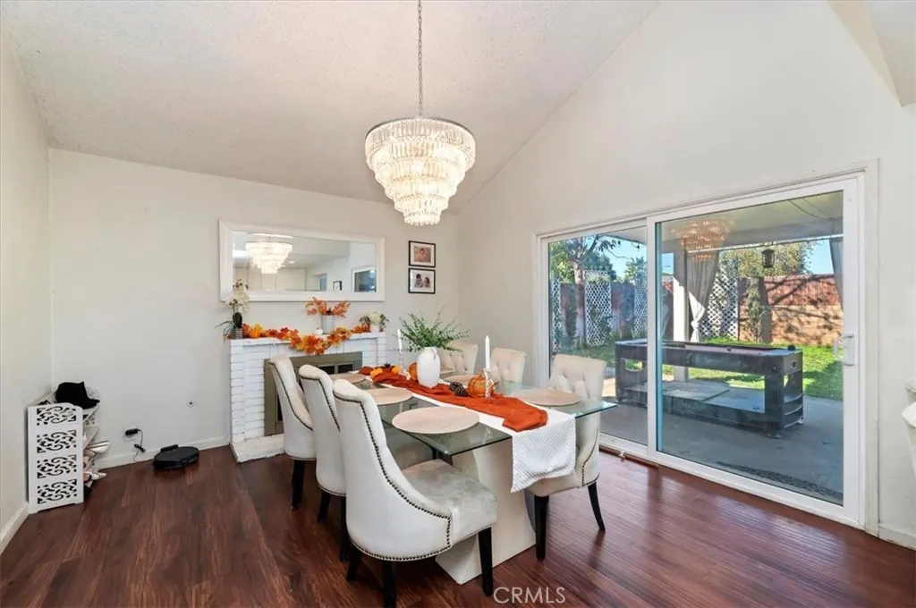 834 Robles Pl, Corona, California 92882 home-pic-13