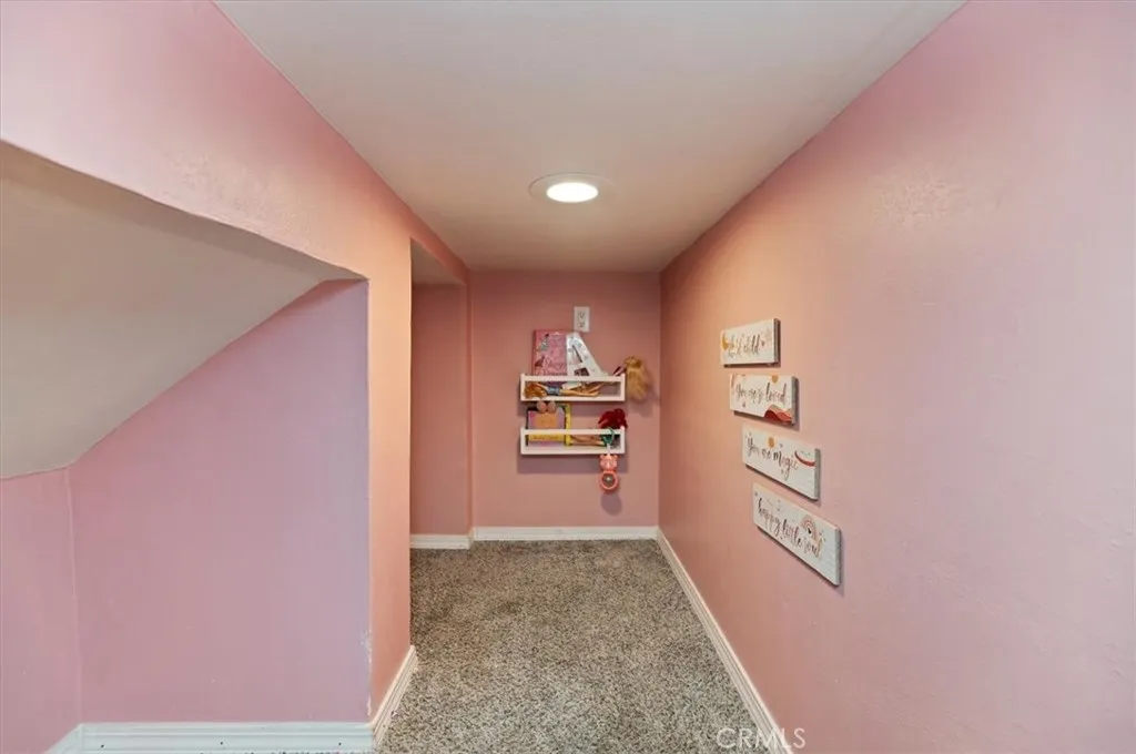 834 Robles Pl, Corona, California 92882 home-pic-12