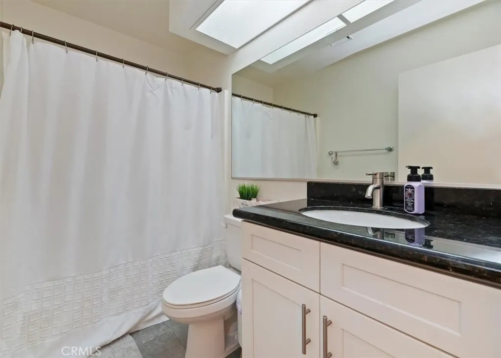 834 Robles Pl, Corona, California 92882 home-pic-26