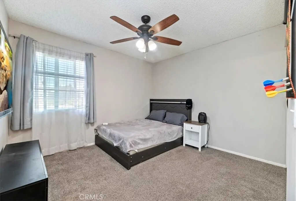 834 Robles Pl, Corona, California 92882 home-pic-24