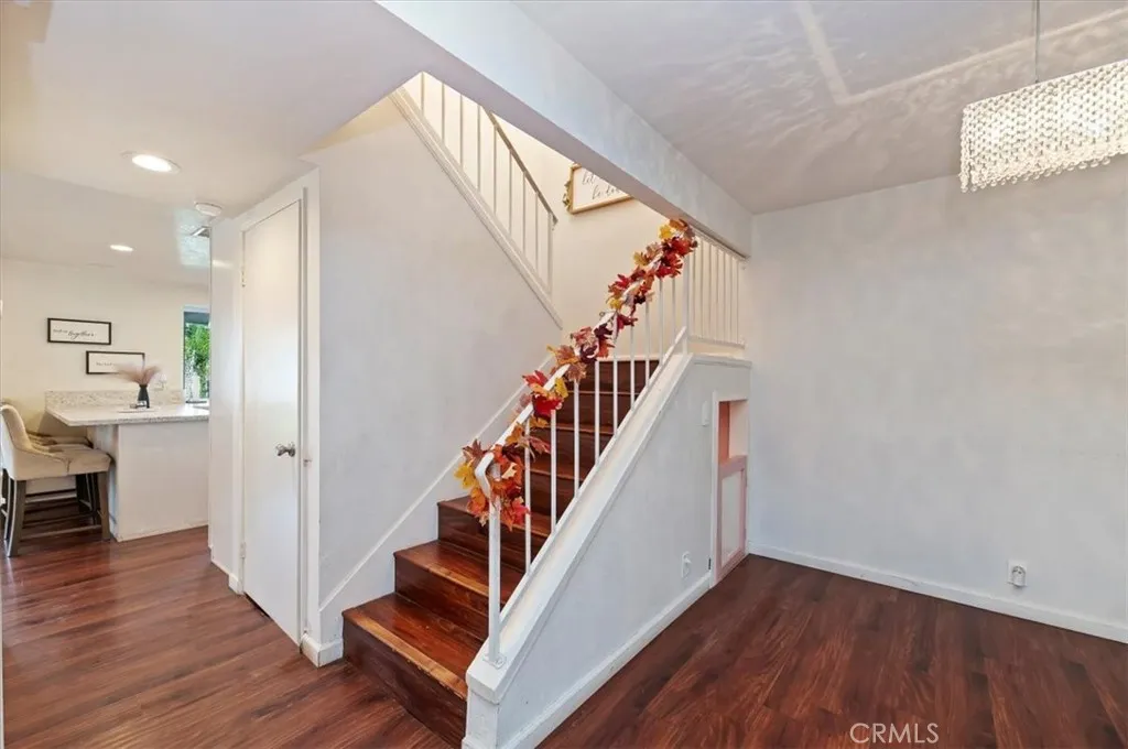 834 Robles Pl, Corona, California 92882 home-pic-22