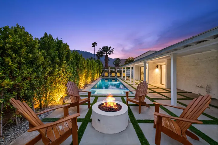 52_1433_E_Caleta_Way51_mls