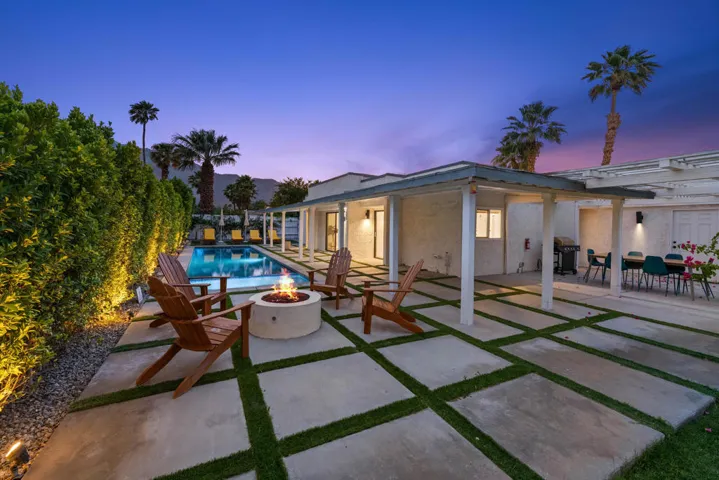 50_1433_E_Caleta_Way49_mls