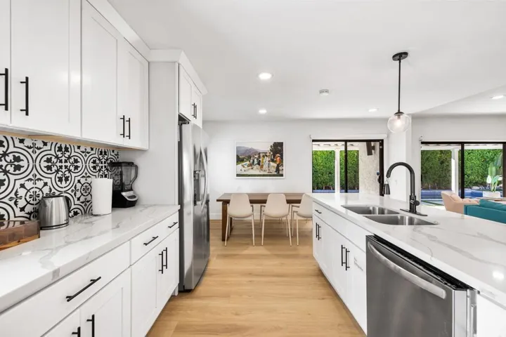 30-web-or-mls-8M4A0784