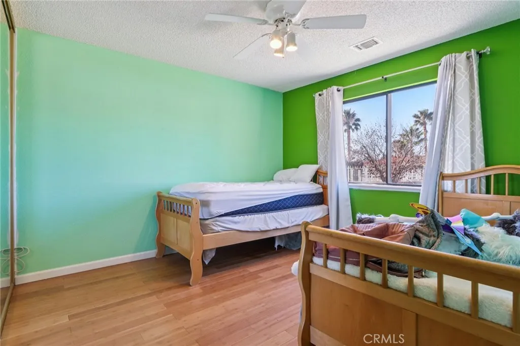 14057 Crow, Apple Valley, California 92307 home-pic-18