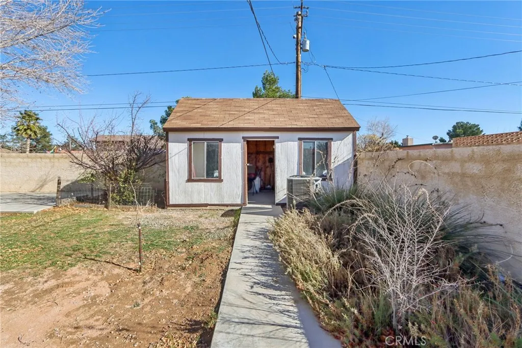 14057 Crow, Apple Valley, California 92307 home-pic-24