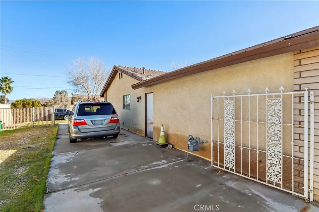 14057 Crow, Apple Valley, California 92307 home-pic-30