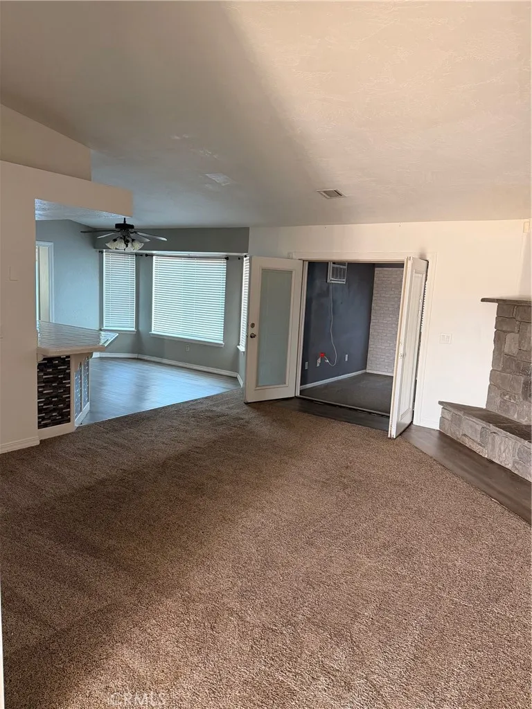 9154 Coleridge, Oak Hills, California 92344 home-pic-2
