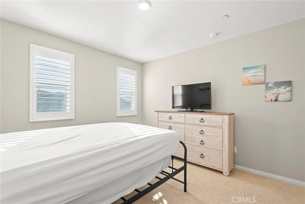 2855 E Howlett Ln, Ontario, California 91762 home-pic-39