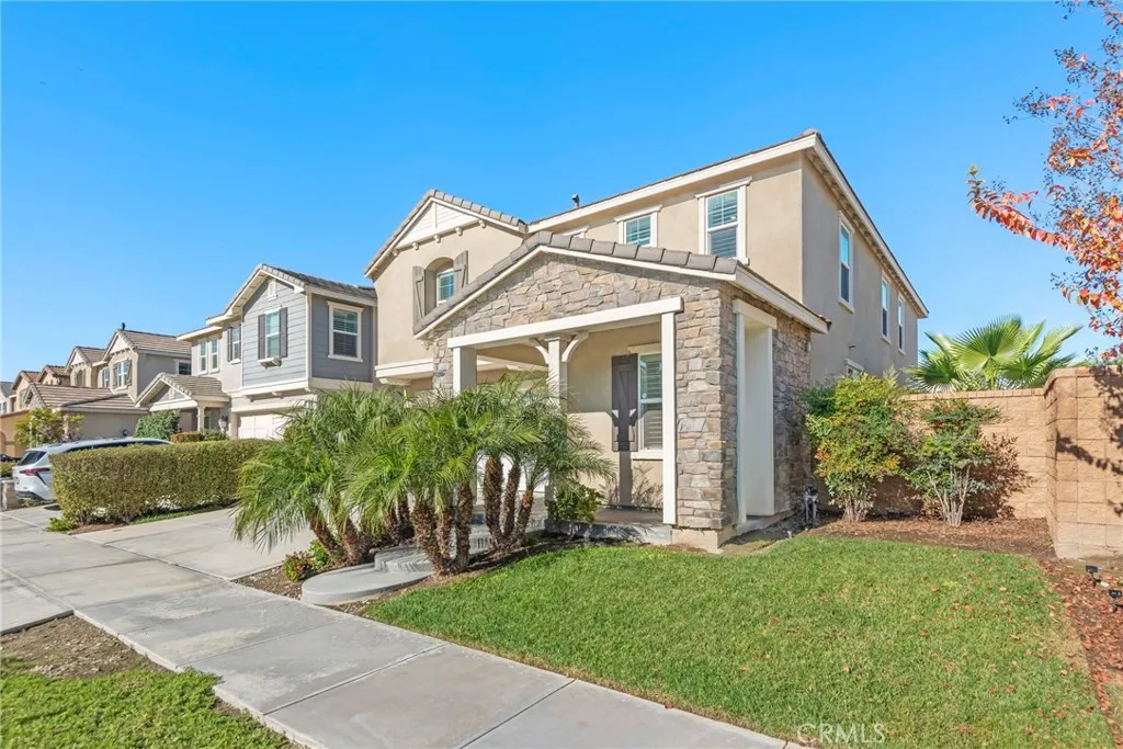 2855 E Howlett Ln, Ontario, California 91762 home-pic-5