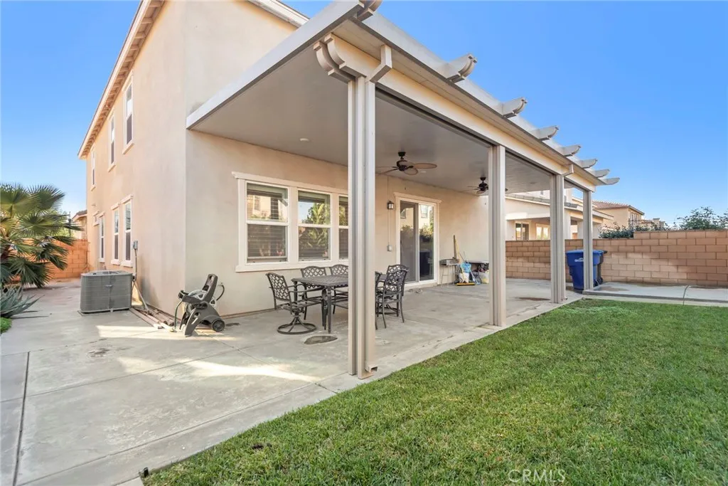 2855 E Howlett Ln, Ontario, California 91762 home-pic-48