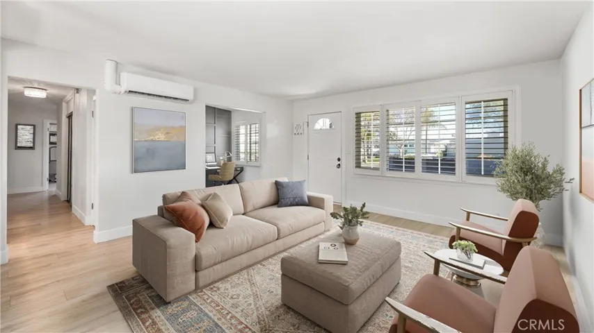 Disclaimer: This Room has been virtually staged!