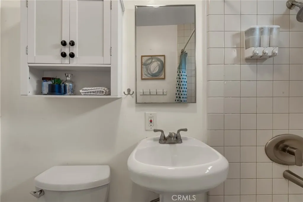 12233 Academy, Artesia, California 90701 home-pic-22