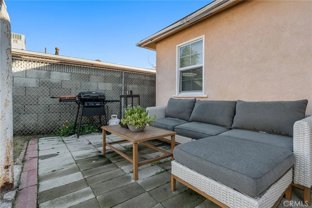 12233 Academy, Artesia, California 90701 home-pic-33