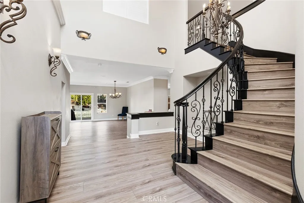 29870 Gardenia, Murrieta, California 92563 home-pic-3