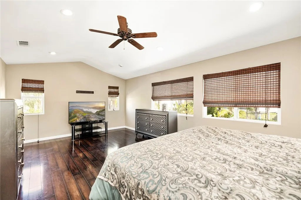 29870 Gardenia, Murrieta, California 92563 home-pic-26