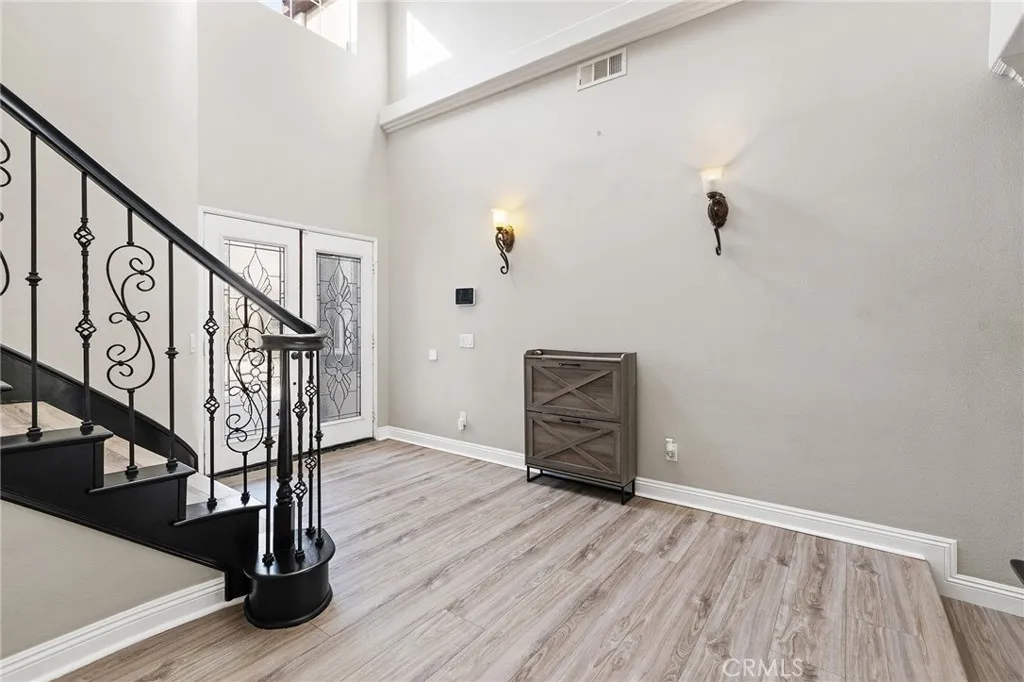 29870 Gardenia, Murrieta, California 92563 home-pic-5