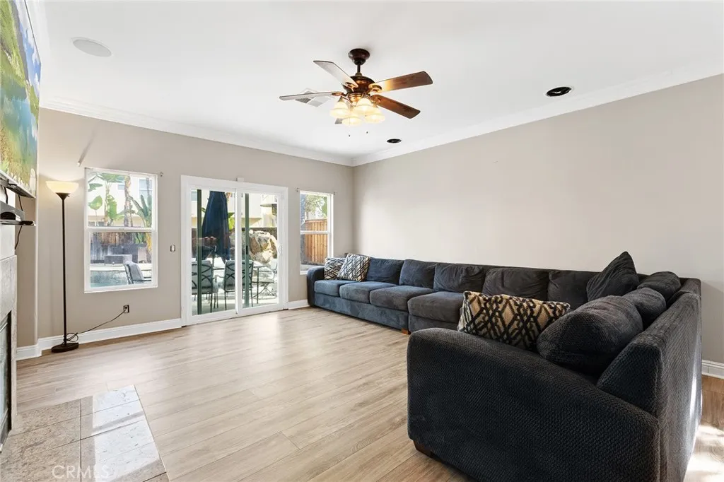 29870 Gardenia, Murrieta, California 92563 home-pic-18