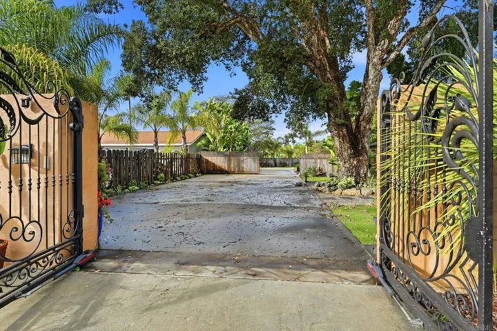 Tuttle Street, Carlsbad, California 92008