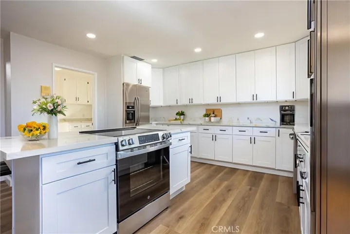 Virtual staging - kitchen