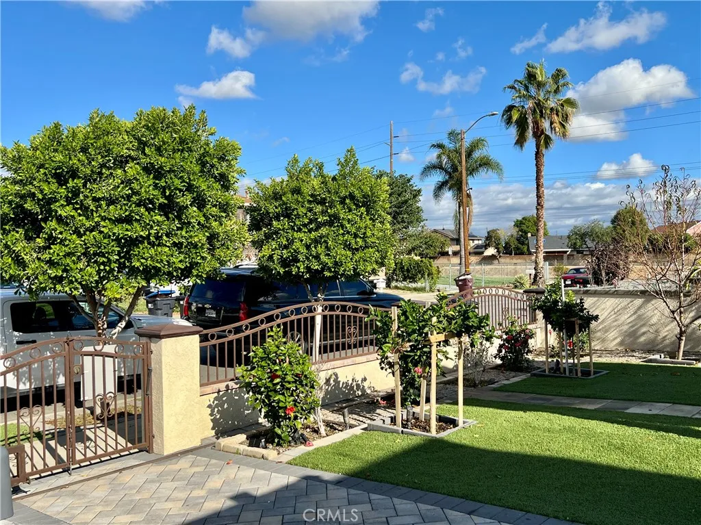 25473 Yolanda, Moreno Valley, California 92551 home-pic-8