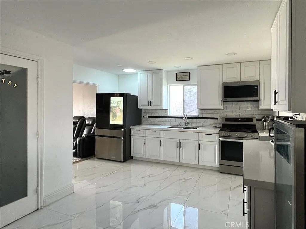25473 Yolanda, Moreno Valley, California 92551 home-pic-19