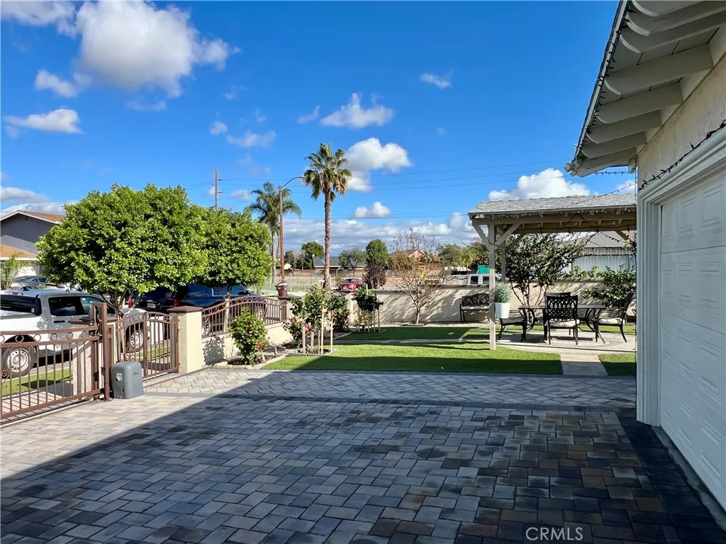 25473 Yolanda, Moreno Valley, California 92551 home-pic-7