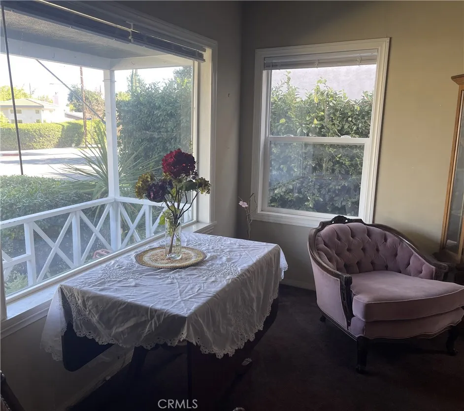 18048 Valley Vista Boulevard, Encino, California 91316 home-pic-3