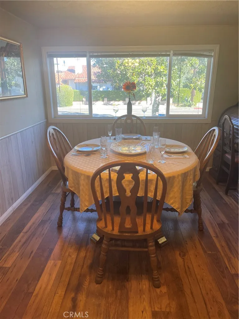 18048 Valley Vista Boulevard, Encino, California 91316 home-pic-4