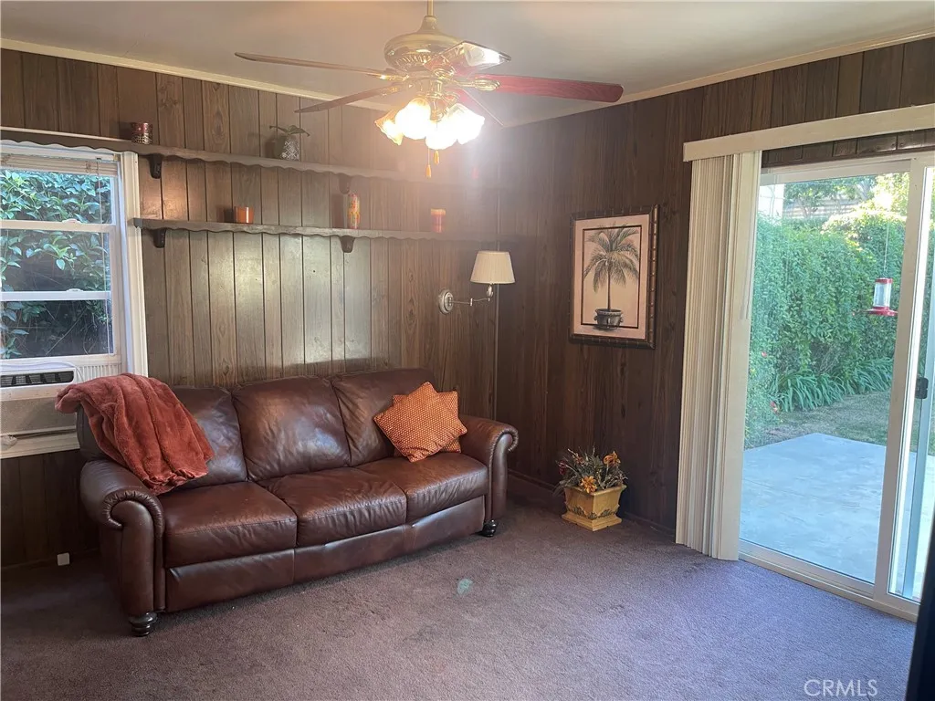 18048 Valley Vista Boulevard, Encino, California 91316 home-pic-9