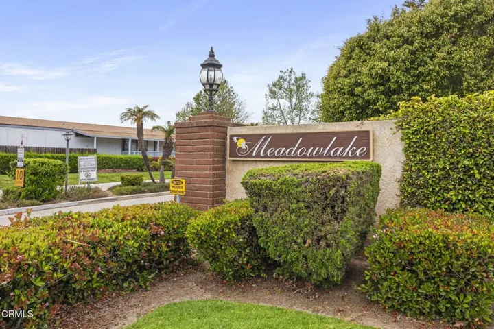 44-web-or-mls-Upmarketmedia_Meadowlake-1