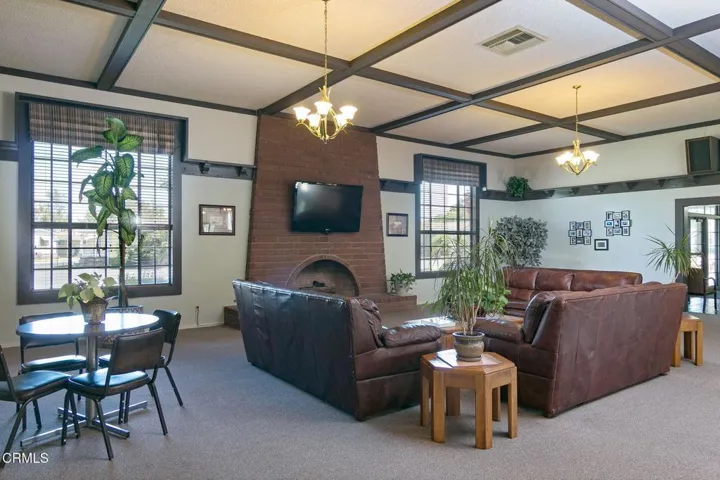 41-web-or-mls-UpmarketMedia_Meadowlake (