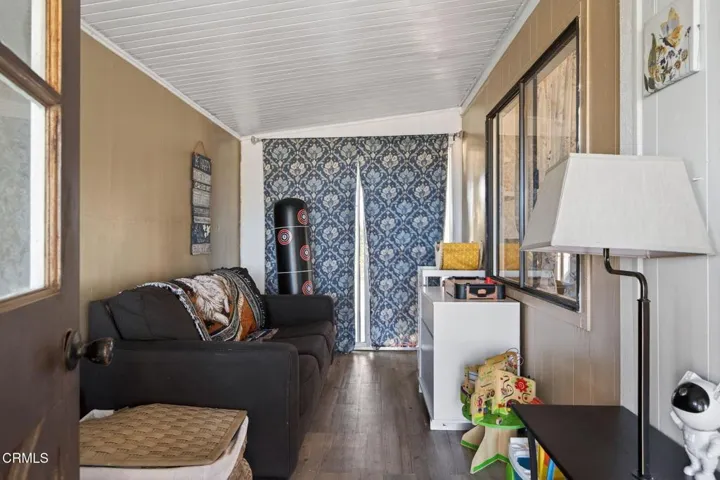 4-web-or-mls-UpmaketMedia-2408 App-42