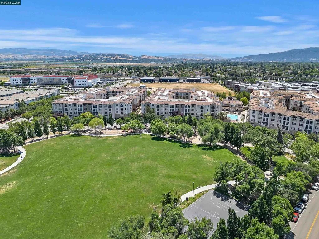 3240 Maguire Way 401, Dublin, California 94568 home-pic-47