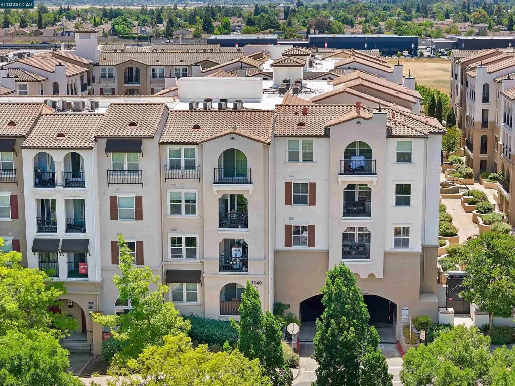 3240 Maguire Way 401, Dublin, California 94568 home-pic-32